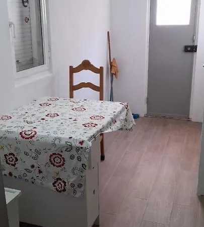 Moradia Em Vila Da Cidade Lisboa